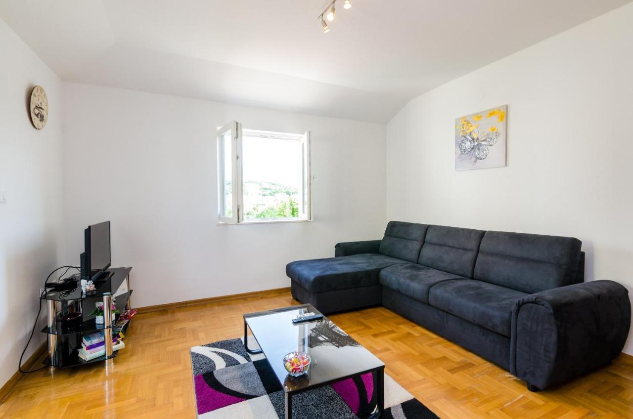 Ana Apartment ツァヴタット エクステリア 写真