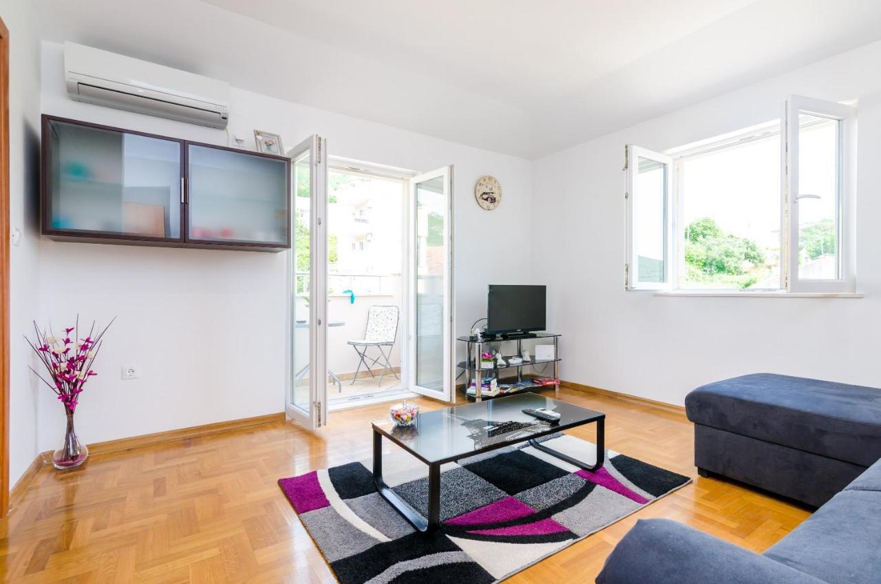 Ana Apartment ツァヴタット エクステリア 写真