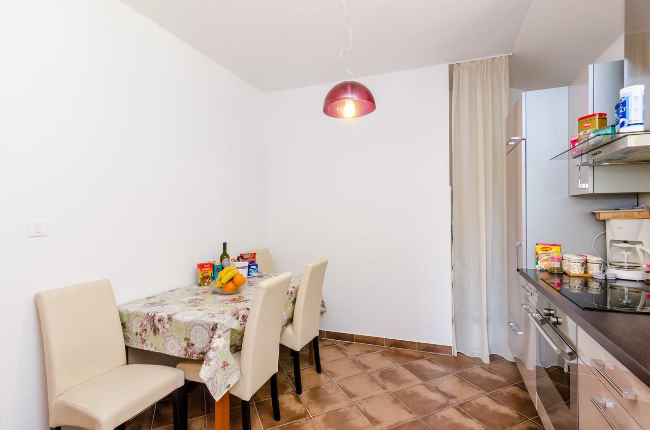 Ana Apartment ツァヴタット エクステリア 写真