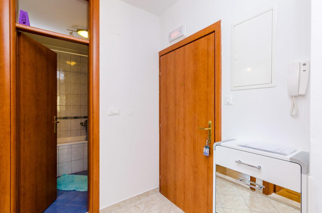 Ana Apartment ツァヴタット エクステリア 写真