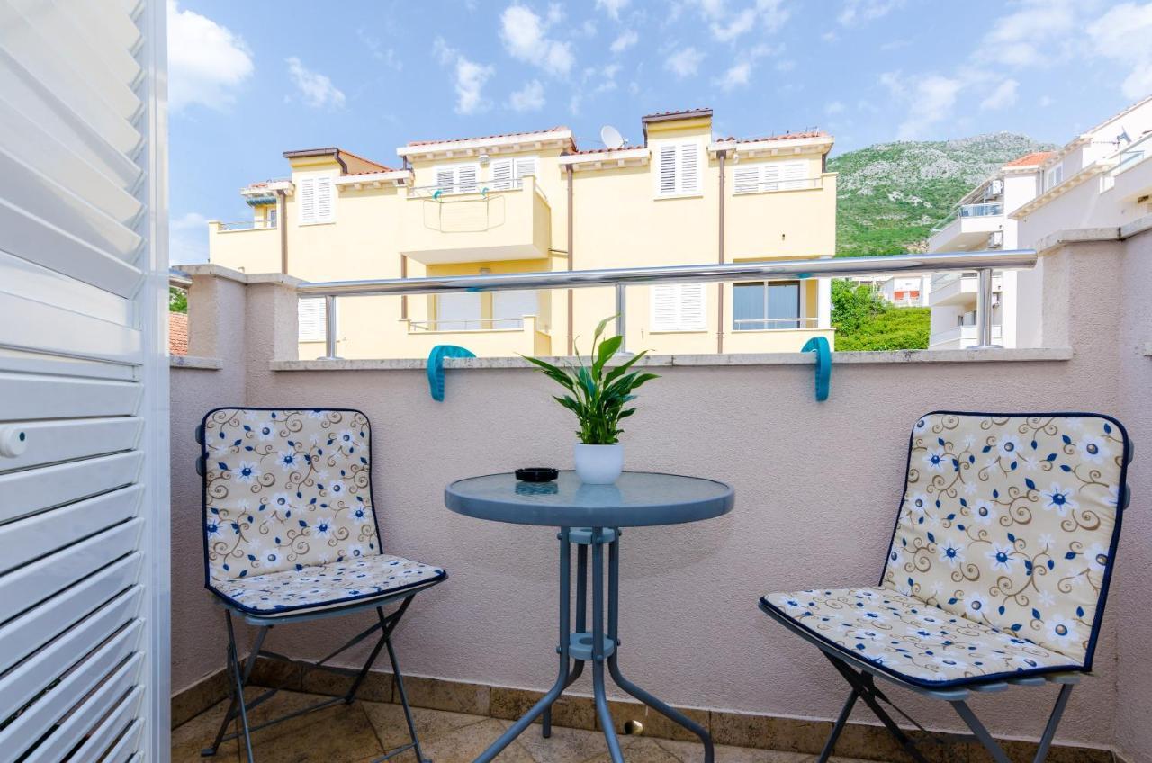 Ana Apartment ツァヴタット エクステリア 写真